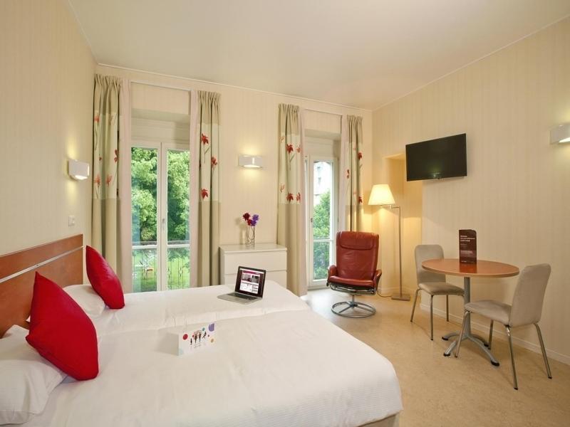Garden & City Luxeuil Ex Le Metropole Et Les Thermes Номер фото